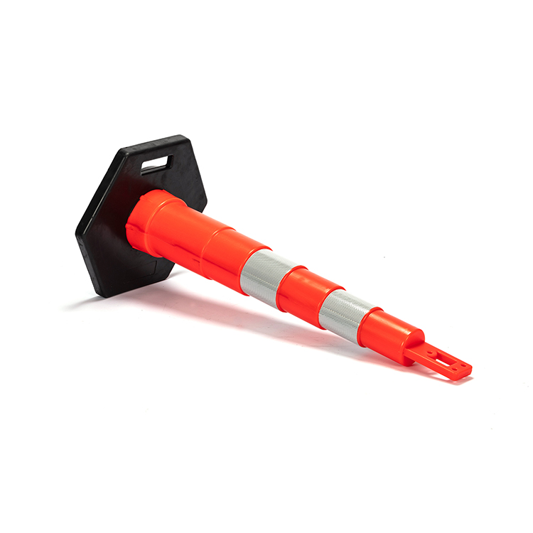 RD22-L BORNES EMPILABLES / DÉLINÉATEURS DE CANALISATION DE TRAFIC